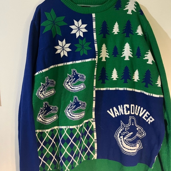 Vancouver Canucks ugly Christmas sweater - Picture 1 of 3